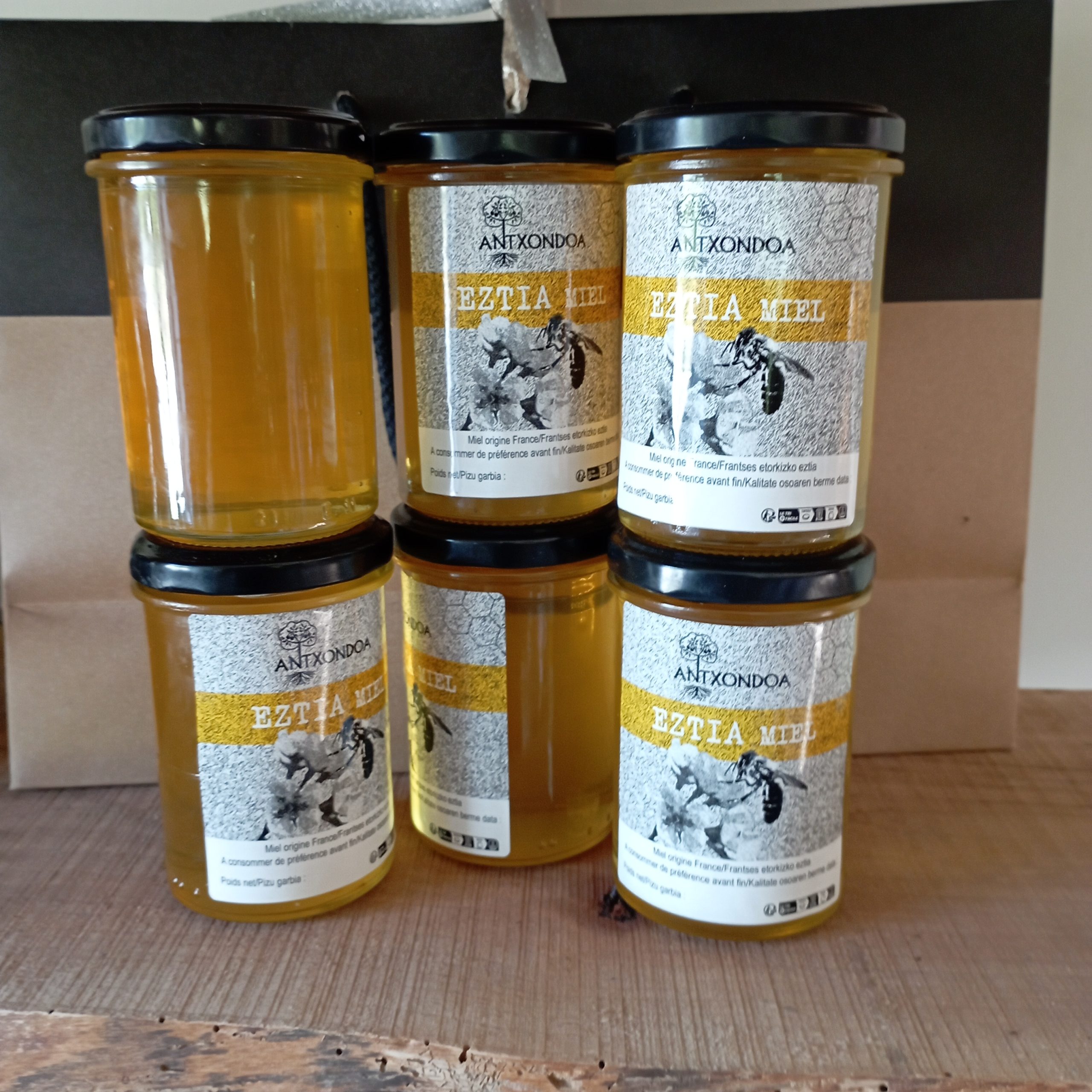 Miel produit au Pays-basque